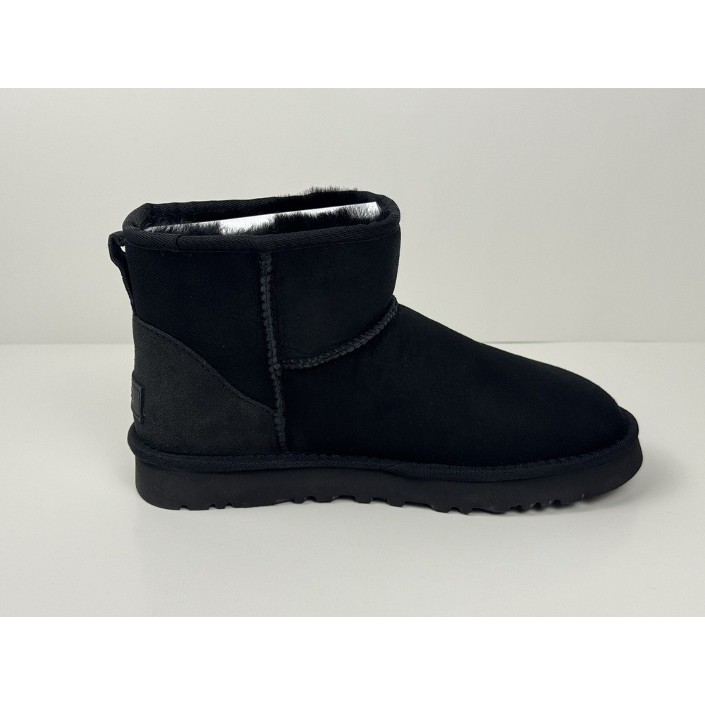 UGG Classic Mini II Ankle Boots Women's Size 8 Sheepskin Suede/Shearling Black - Picture 6 of 7